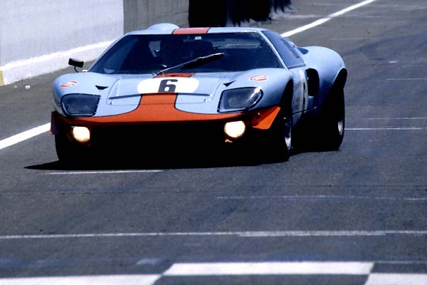 Jacky Ickx Ford GT40